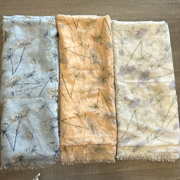 Lot of 3 Rampage Floral Scarfs w/Rings (Light Pink/Light Blue/ White) - Picture 1 of 10